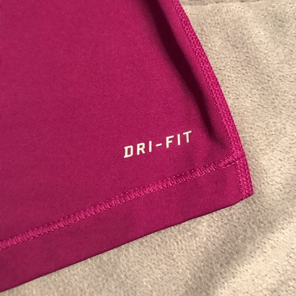 EUC Nike Pro Dri-Fit tank top S - Picture 6 of 8